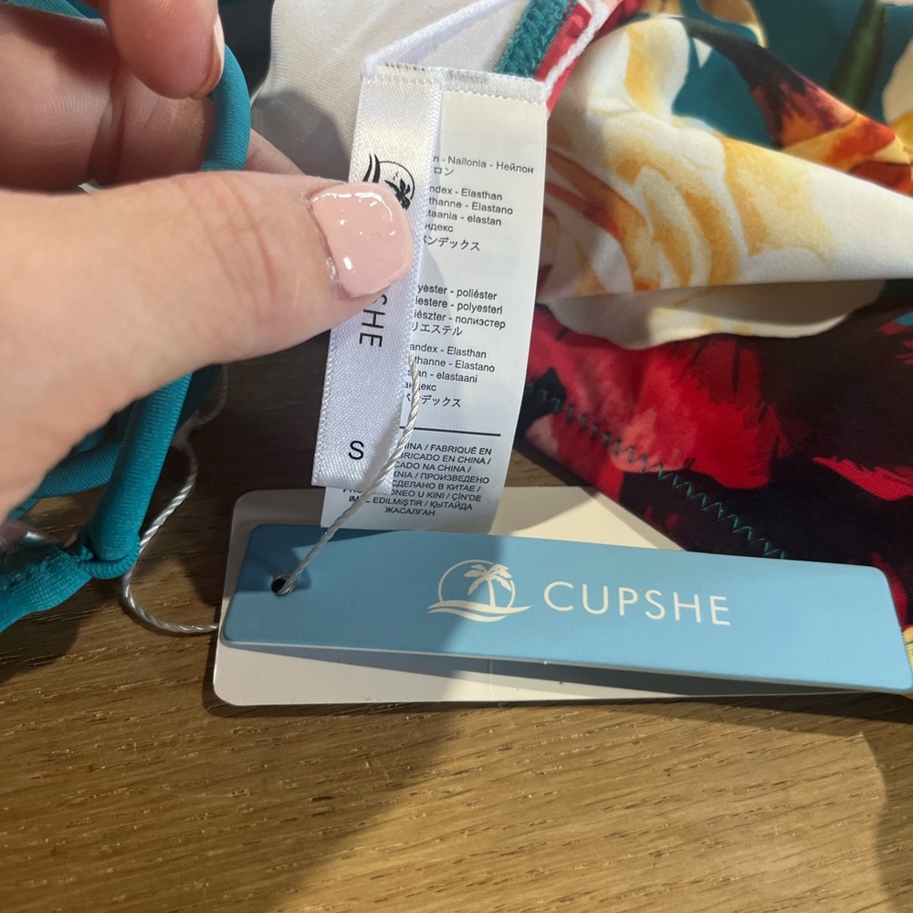 CUPSHE One Piece Swimsuit Twist Cutout Front Crisscross Lace Up Back Sz S - Picture 5 of 5